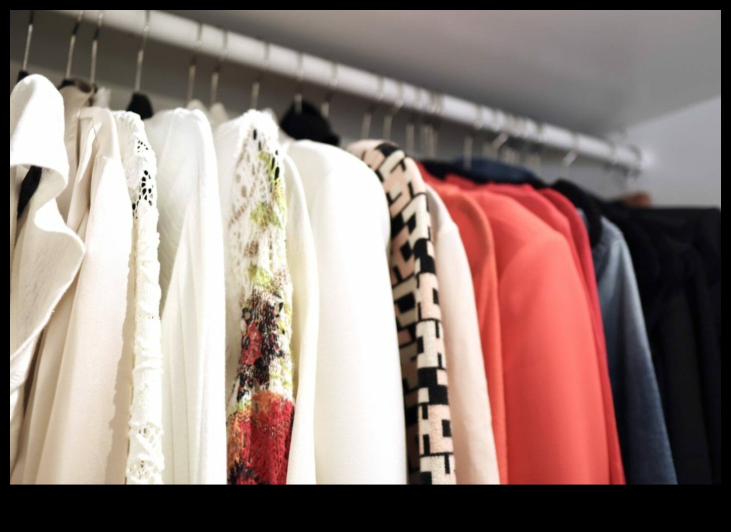 Ģērbieties ar sapņiem, kā iedzīvināt savas fantāzijas ikdienas drēbju skapī 4 Kleita sapņus: ieauž fantāzijas savā ikdienas drēbju skapī