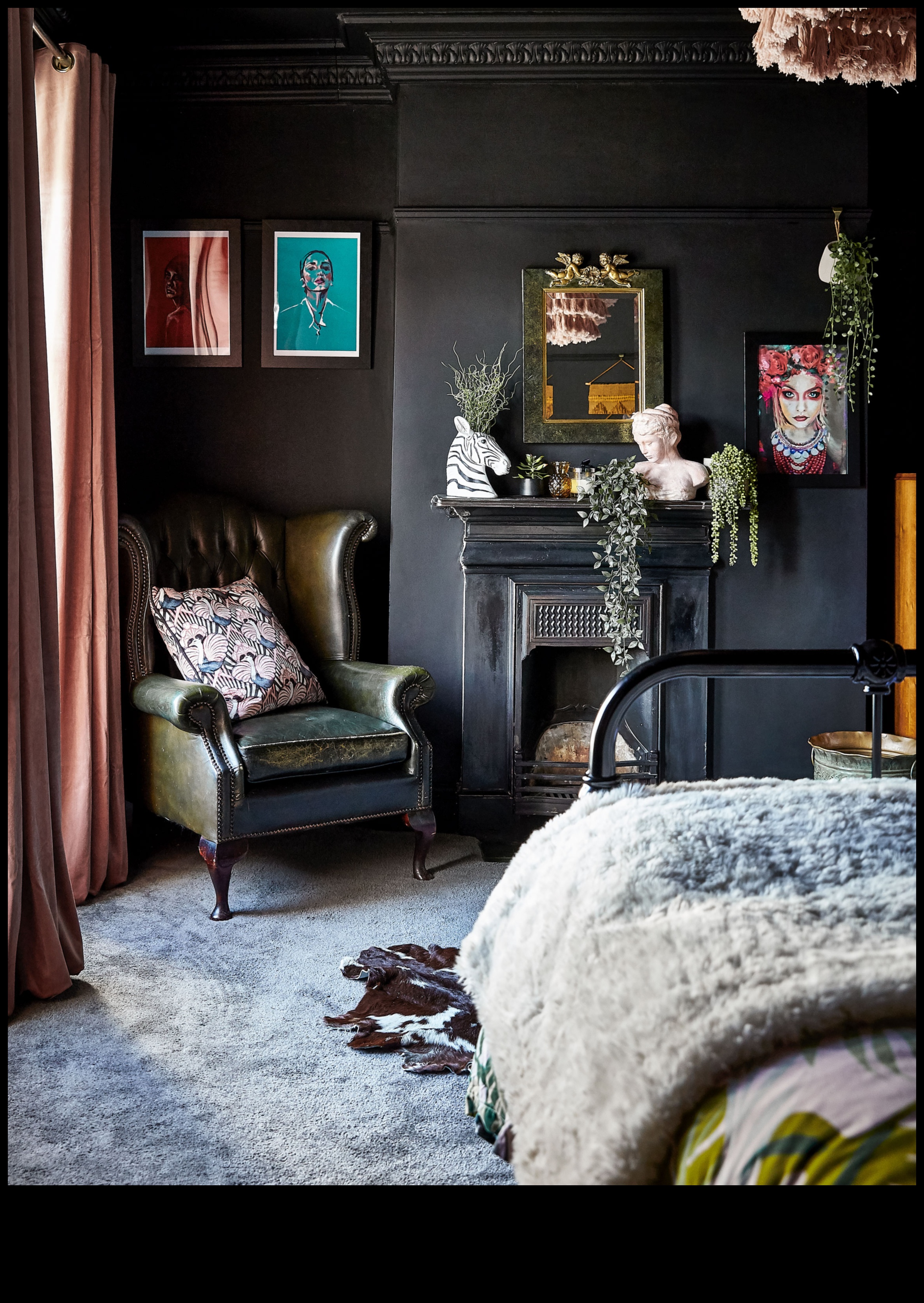 Gotikas stila mājas dekoru iedvesmas