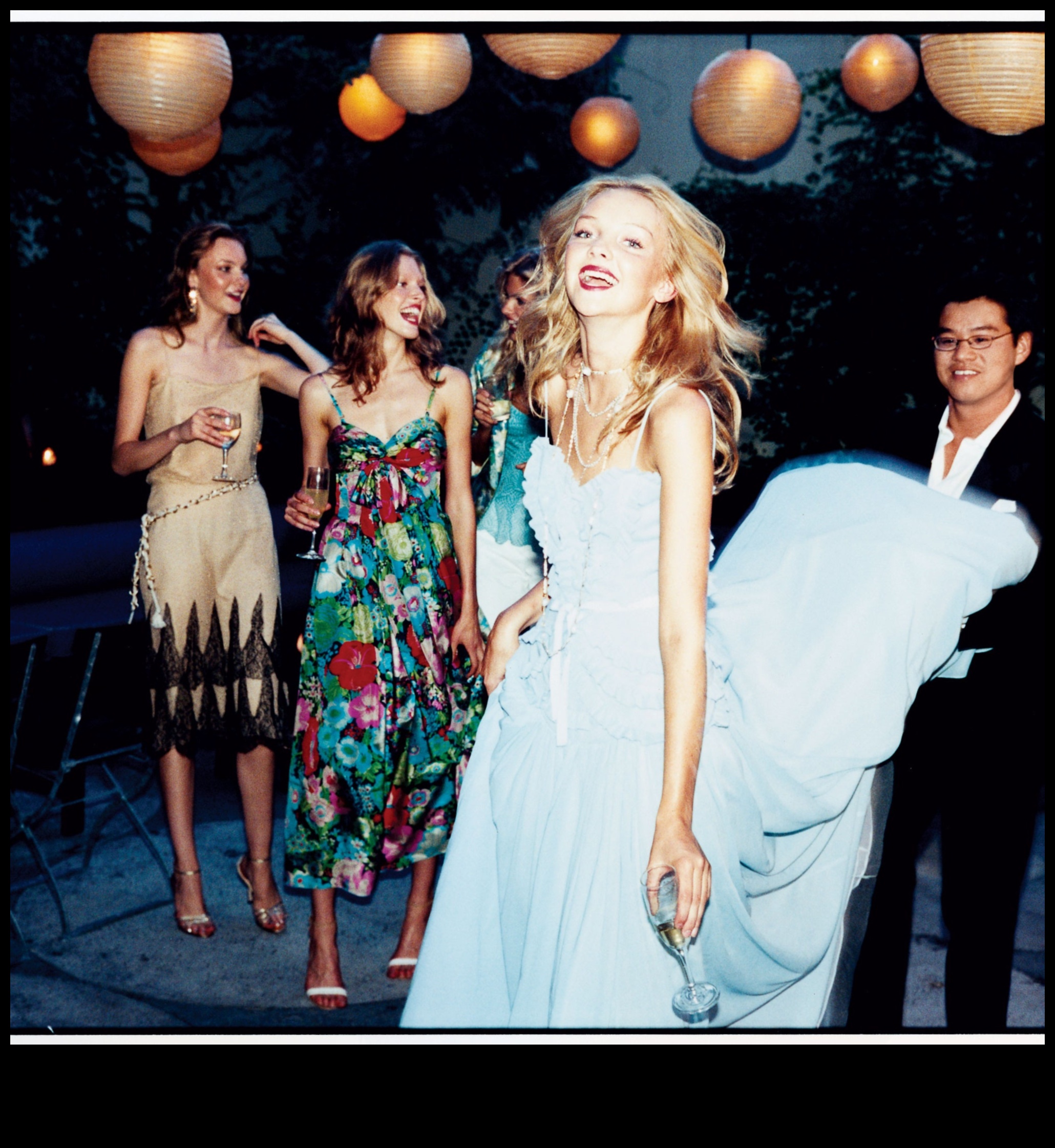 Cocktail Hour Glam ballīšu tērpi, kas apvieno klasi un Sass 4 Cocktail Hour Glam: ballīšu tērpi, kas apvieno klasi un saspēli