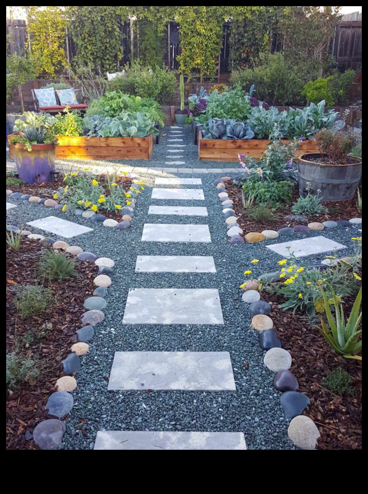 Dārza kaprīzs: paceliet savu telpu ar māksliniecisku noskaņu