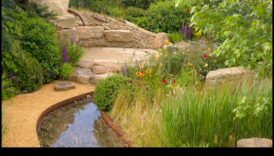 Izstrādājiet Joy 5 diY projektus, lai varētu pārvērstu savu dārzu attiecībā uz apburošu patvērumu 3 Izkopiet prieku: DIY brīnumi apburošai dārza patvērumam