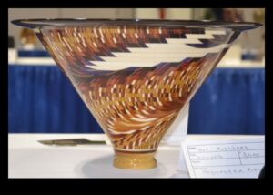 Koka virpošanas maģija: unikālu gabalu izgatavošana uz virpas