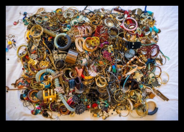 Pārstrādāta elegance: DIY aksesuāri no atkārtoti izmantotiem materiāliem