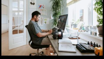 Produktivitātes uzlabošana mājas biroja telpu interjera dekors