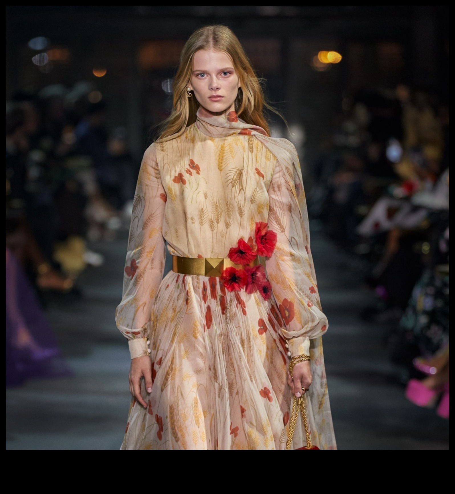 Skrejceļa atdzimšana: modes klasikas no jauna atklāšana